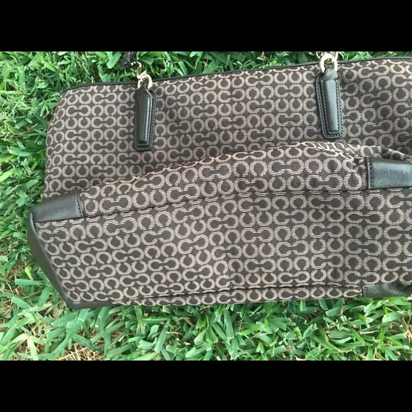 COACH Signature Brown Tote - Picture 4 of 8